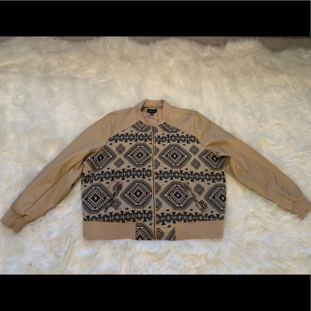 New Look Women’s Leather Jacket Size 2X Beige New